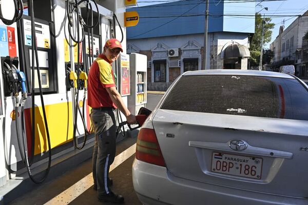 Combustibles: Apesa critica que Gobierno hace dos meses fija su ganancia con decreto - Economía - ABC Color