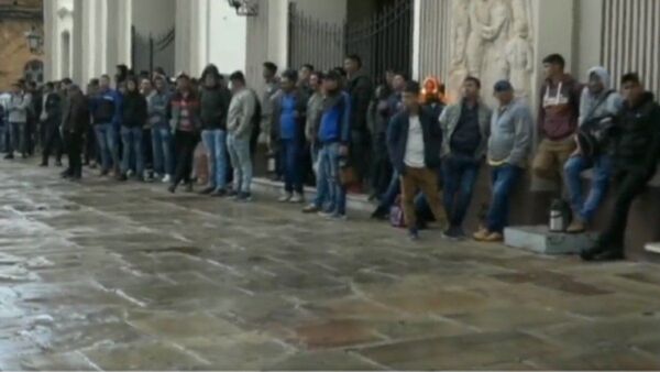 Piden el fin del contrabando frente a la Catedral de Asunción