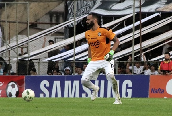 Barreto dice que es cerrista y que fichó en Olimpia por profesional