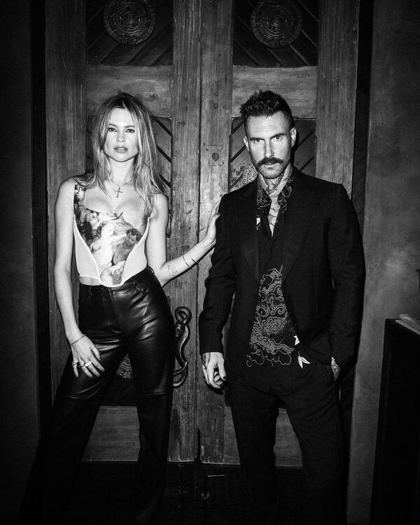 Adam Levine, de Maroon 5, y Behati Prinsloo serán papás por tercera vez - Gente - ABC Color