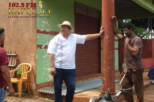 Diputado asiste a familia que perdió su vivienda en Reyes Católicos a causa de incendio - Radio Imperio