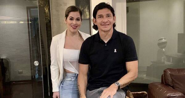 Crónica / Pelotero felicita a su esposa por su cumple y mirá en qué se fija la gente