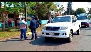 Accidente en avenida Bertoni: Dos jóvenes se debaten entre la vida y la muerte
