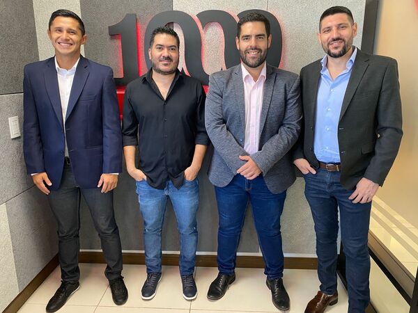 “Fútbol A 1000” rompe el mercado de pases con fichajes de lujo | 1000 Noticias