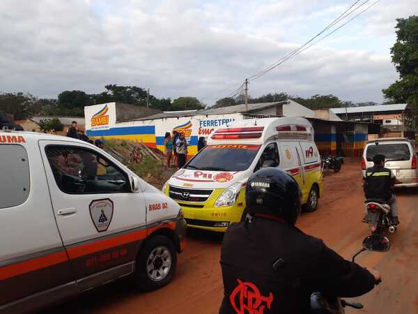 Diario HOY | Tres personas heridas tras derrumbe en un depósito de Ñemby