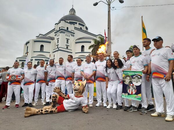 Caacupé recibió la llama olímpica de los juegos Odesur - Nacionales - ABC Color