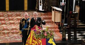 La Nación / Adiós reina Isabel: más de 250.000 personas acudieron a la capilla ardiente