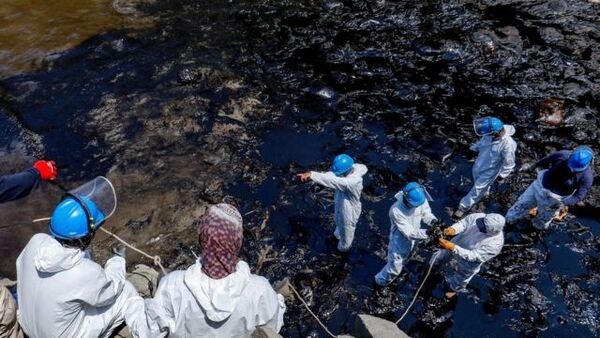 Derrame de petróleo en Perú: exigen que empresa asuma responsabilidad | 1000 Noticias