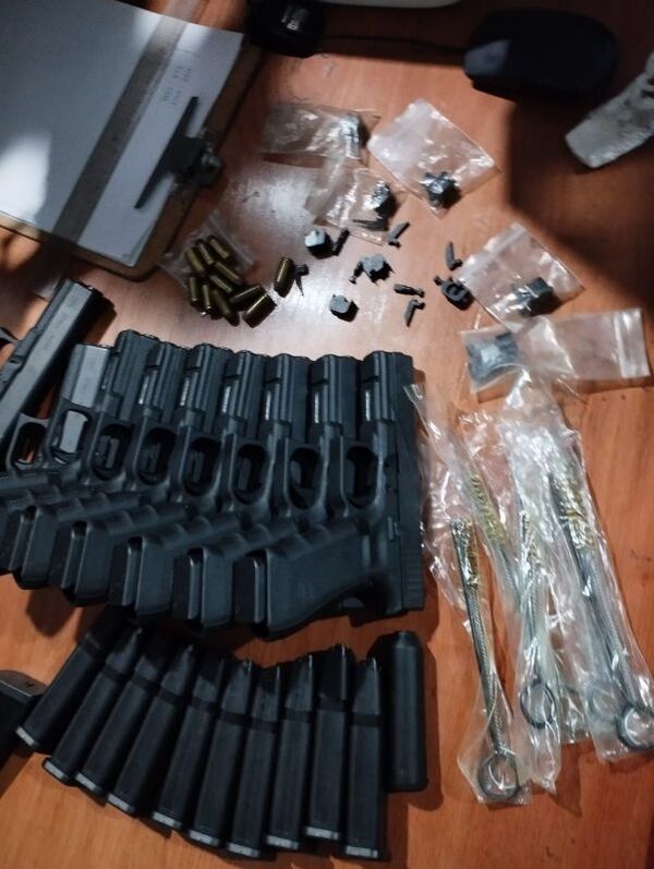 Imputan a agente policial y a un civil por transgresión de Ley de Armas y asociación criminal