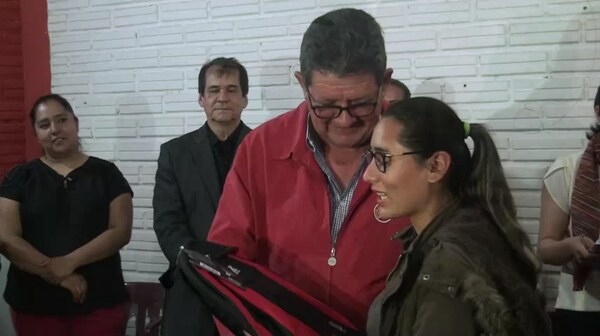 Con entrega de kits escolares, Rotary Club Encarnación inicia clases de alfabetización en B° Chaipé