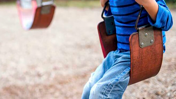 Niño que jugaba en la plaza fue violado por un joven en Caaguazú - Noticiero Paraguay
