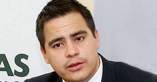 La Nación / Mudanza de familias que ocupan plazas será gradual, dijo Federico Mora