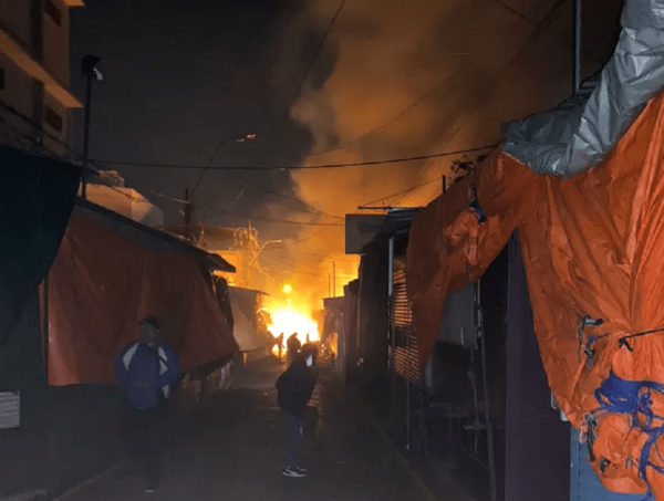 Detienen a sospecho provocar incendio en el Mercado 4 · Radio Monumental 1080 AM
