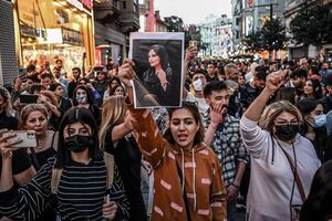 Irán: tres muertos en protestas por muerte de joven detenida por usar mal el velo - Mundo - ABC Color