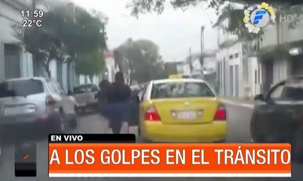 Discusión en el tránsito terminó a los golpes | Telefuturo