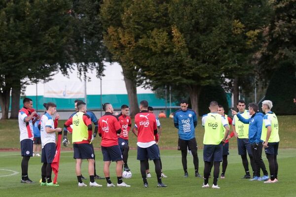 Video: Así se prepara la Albirroja para enfrentar a Emiratos Árabes - Selección Paraguaya - ABC Color