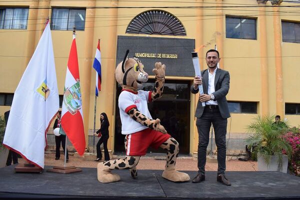 Encienden antorcha de los XII Juegos Suramericanos Asu2022 en Paraguarí - Nacionales - ABC Color