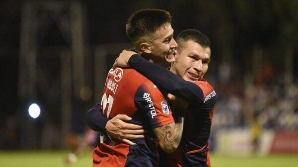 Cerro Porteño se aferra a la punta