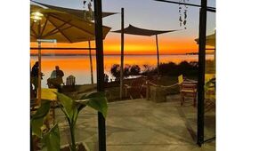 Manguruyú San Bernardino: un restaurante temático en la playa que encontró su lugar a orillas del Ypacaraí