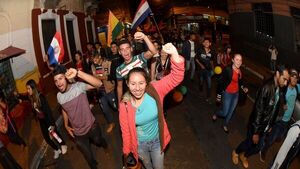 Jóvenes exigen por su día trabajo digno, respeto a la tierra y educación de calidad