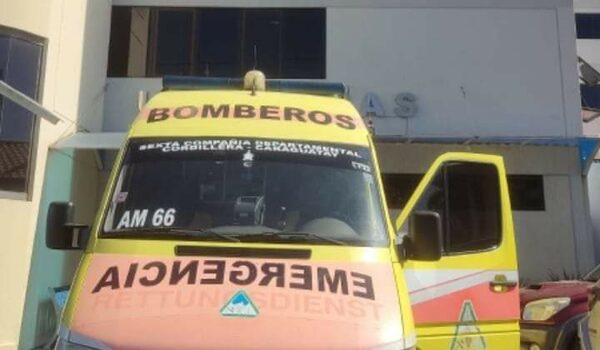 Sicarios rematan a víctima dentro de una ambulancia en Cordillera - Radio Imperio