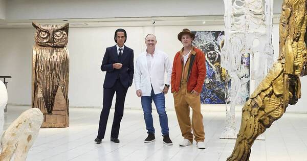 La Nación / Brad Pitt estrenó sus esculturas en una exposición en Finlandia