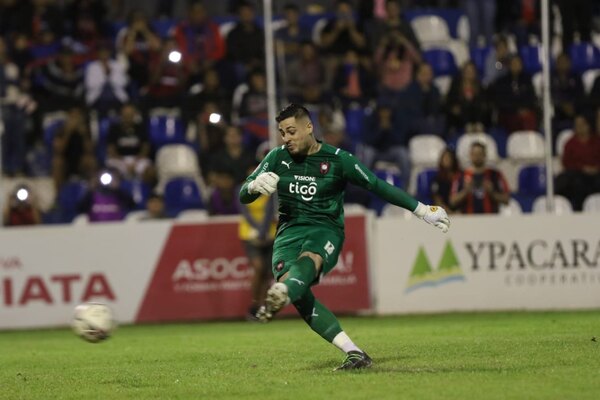 El penal errado por Jean Fernandes que pudo complicar el triunfo azulgrana