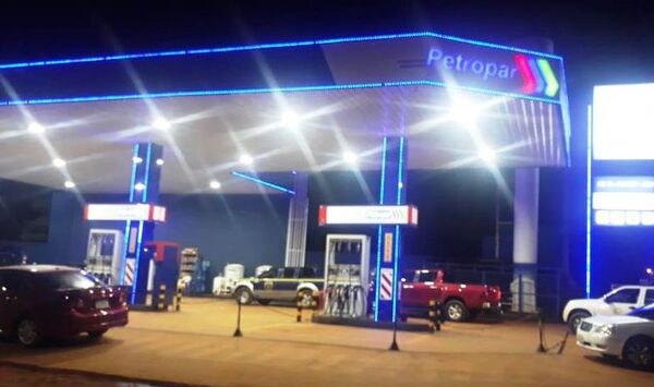 Apesa rechaza ley de baja de precios de combustible mediante “subsidio disfrazado” - Nacionales - ABC Color