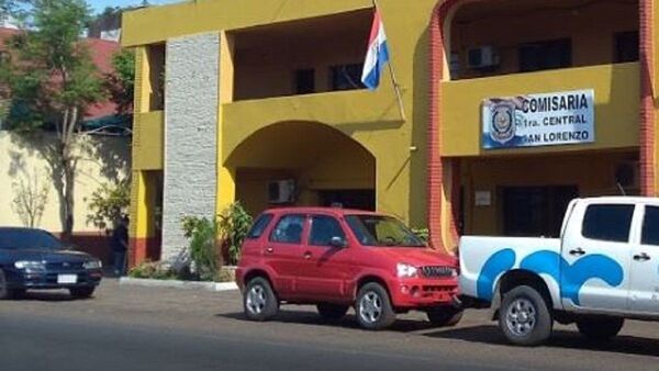 Supuestos hinchas caen con arma en un termo y balas en una cajetilla