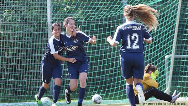 Alemania: faltan canchas para niñas que quieren jugar al fútbol