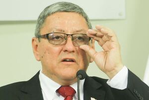 Senad “dejó el arco libre para que pase la droga por los puertos ”, denunció exministro Hugo Vera - Unicanal