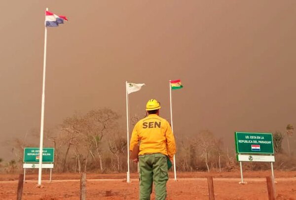 Combate al fuego en varios frentes | 1000 Noticias
