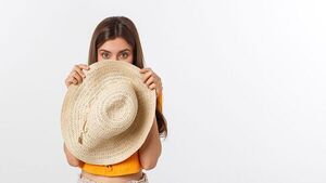 Multiplaza presenta a misteriosa influencer que acompañará travesía virtual en redes