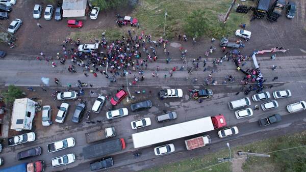 Crónica / Manifestación en zona del Puente Remanso genera caos vehicular
