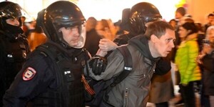 Reacciones en Rusia: Más de 1000 detenidos en las protestas y se agotan los billetes para salir del país