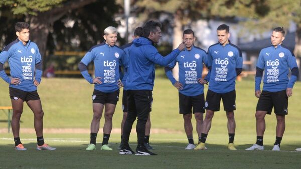 Paraguay va preparando la artillería para sus amistosos