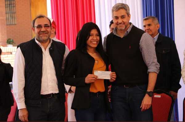 CAH otorgó 14.000 créditos a los jóvenes y afirma que cuenta con más recursos para ese sector.