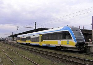 Ocupantes de la franja de dominio del tren de cercanía piden indemnización al Gobierno - ADN Digital