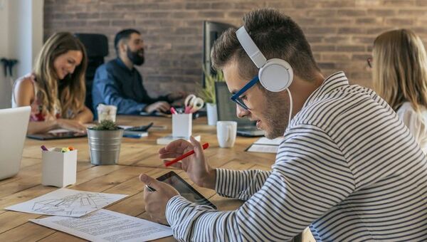 La importancia de la música para el trabajo