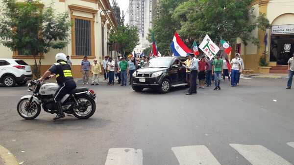 Reubicaciones y manifestaciones en el centro de Asunción | 1000 Noticias