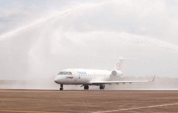 Se reactiva conexión aérea Asunción-CDE y Dinac anuncia proyecto para estimular vuelos internos