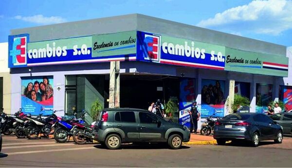 Casa de cambios es allanado por la SENAD y FTC