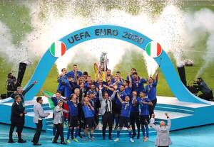Diario HOY | Mancini revive la Euro: "Jugar ante Inglaterra nos recuerda algo emocionante"