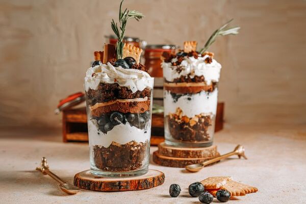 Copa triffle con cookies, frutos secos y crema: Postre de la semana - Gastronomía - ABC Color