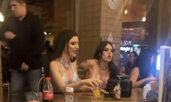 Santularias saltaron porque vieron a dos trans en conocido bar céntrico