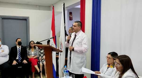El Dr. Cecilio Royg asume oficialmente como director del Hospital del IPS de Concepción