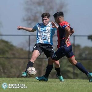 Sub 15: Olimpia y Cerro escoltan a Libertad   - Fútbol - ABC Color