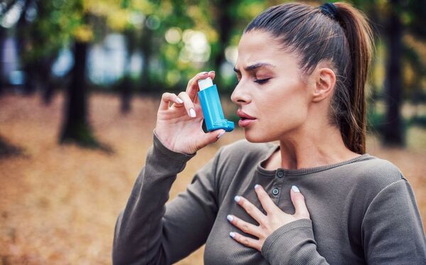 Estos ejercicios son claves para personas con asma
