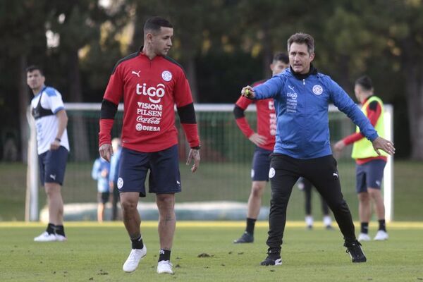 El probable equipo de la Albirroja para medir a Emiratos Árabes Unidos - Selección Paraguaya - ABC Color