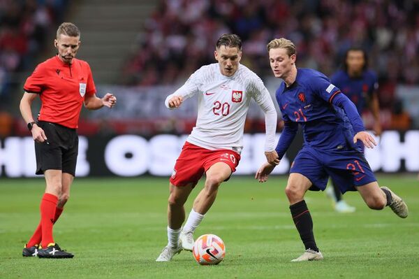 Países Bajos no falla y se jugará el pase a la fase final con Bélgica - Fútbol Internacional - ABC Color